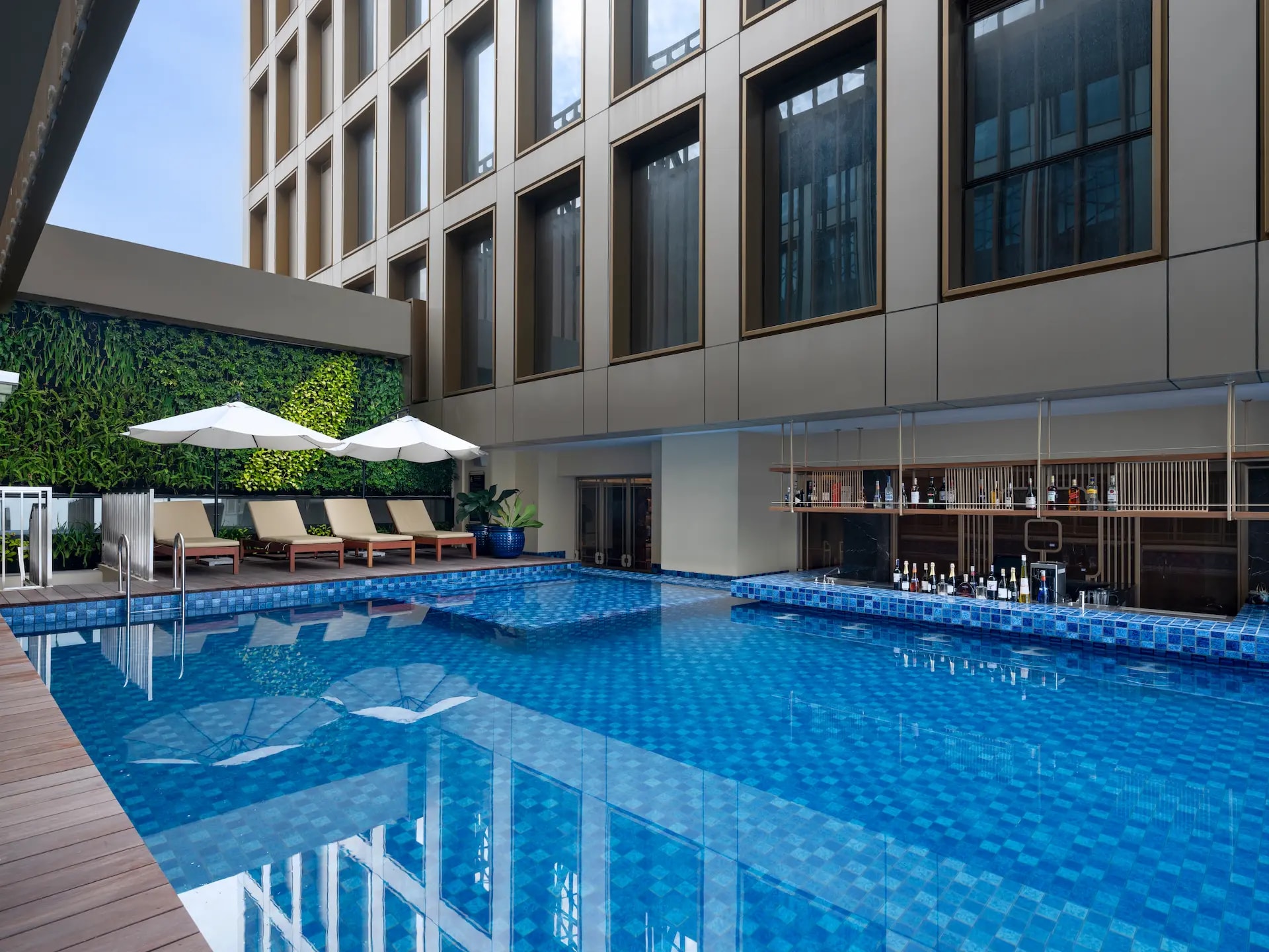 Swimming Pool Hero